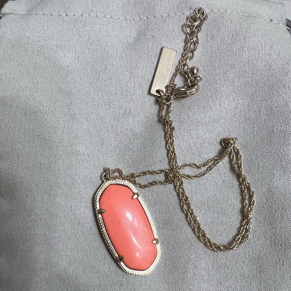 Kendra Scott Necklace